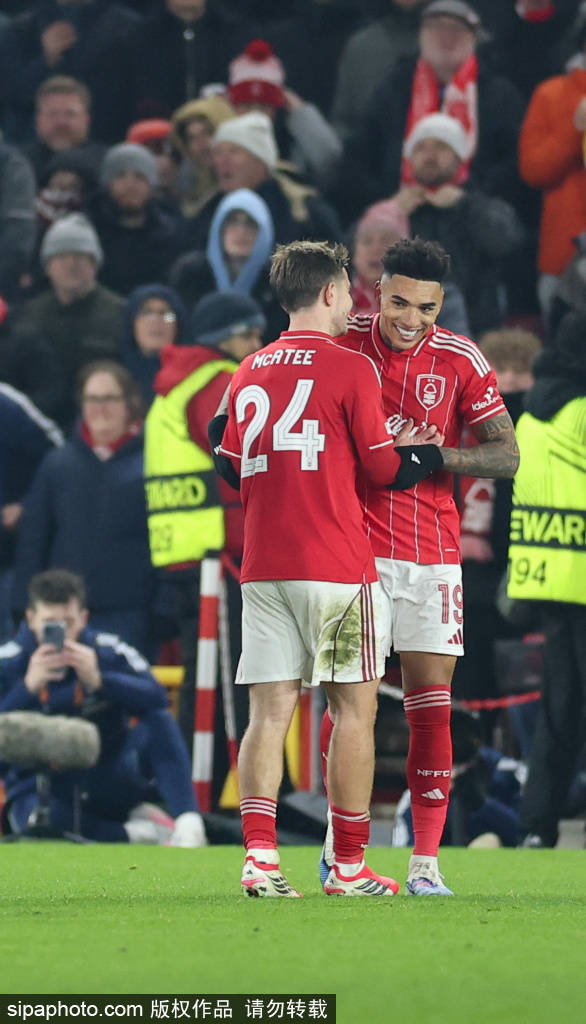 诺丁汉森林队瞄准前狼队主帅维托·佩雷拉接替肖恩·戴奇